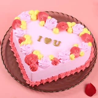 Top View: Romantic Anniversary Cake Top View: Romantic Anniversary Cake
